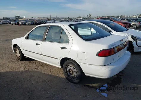 1998 Nissan Sentra Gle/Gxe/Xe z USA, uszkodzony, nr VIN 1N4AB41DXWC731958